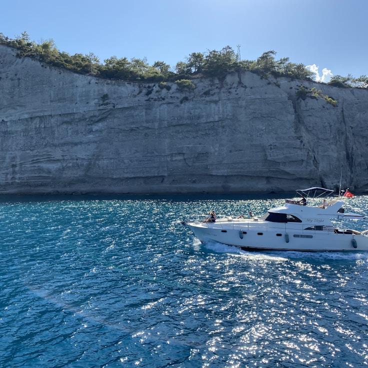 Corporate retreat on yacht